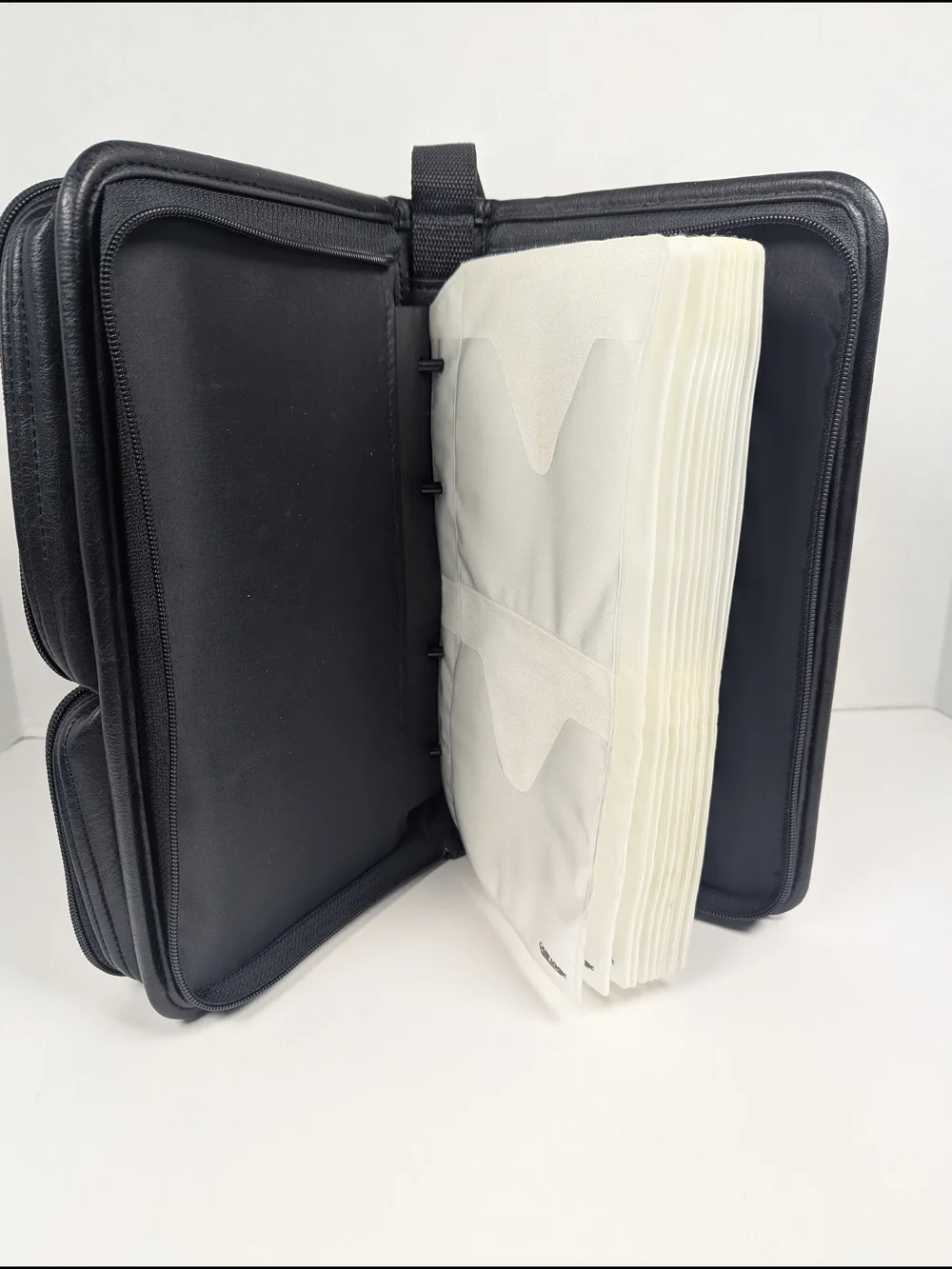 Case Logic Black Faux Leather CD Case & CD Player Holder Carrier
